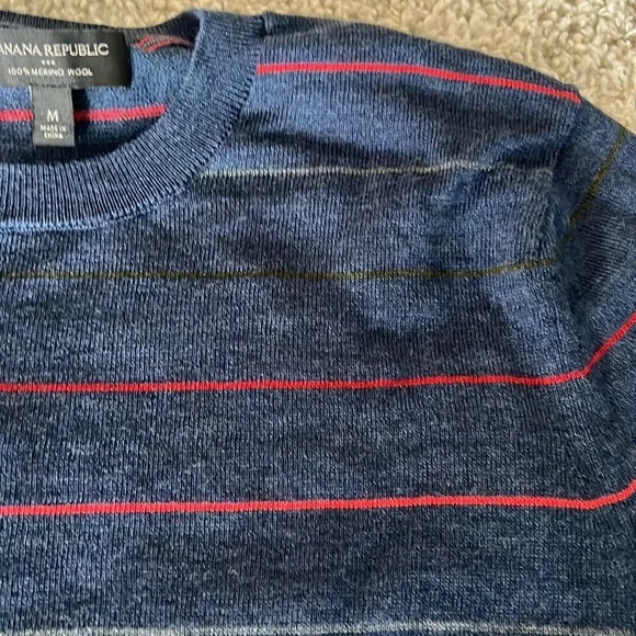 Banana Republic Men’s striped sweater - Picture 4 of 5